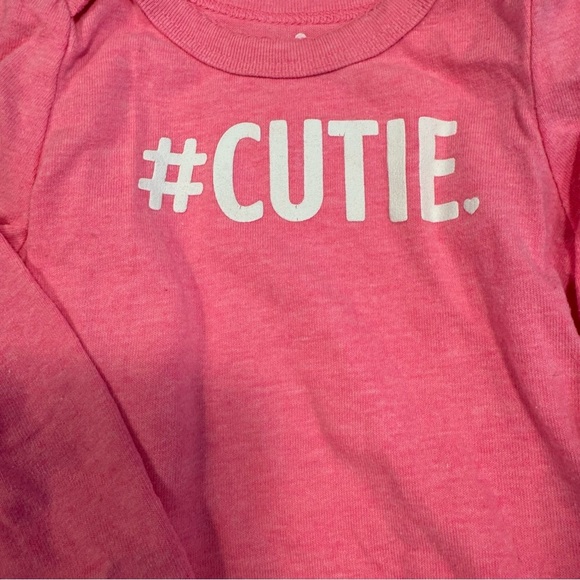 BUNDLE | Baby girls | 6-9mths | Bodysuits & long sleeve - Picture 2 of 8